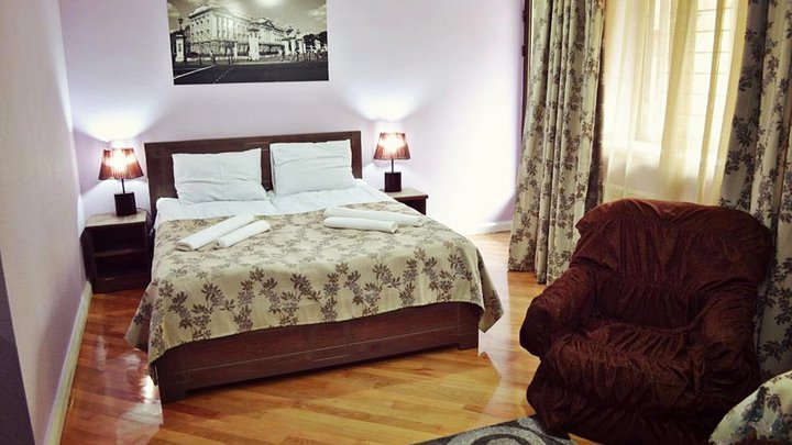 Check-In Hotel