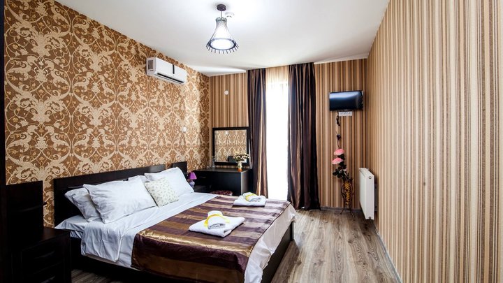 Hotel Ellegance