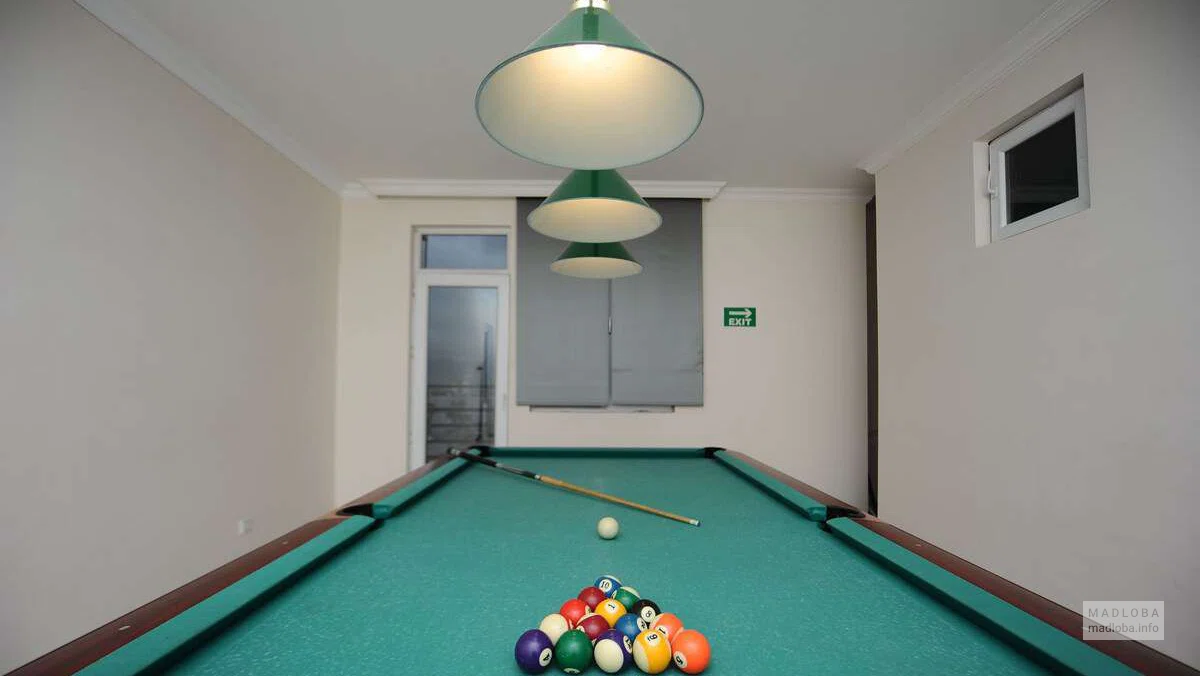 Бильярд в Hotel Aisi