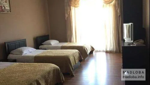 Трехместный номер в отеле Престиж