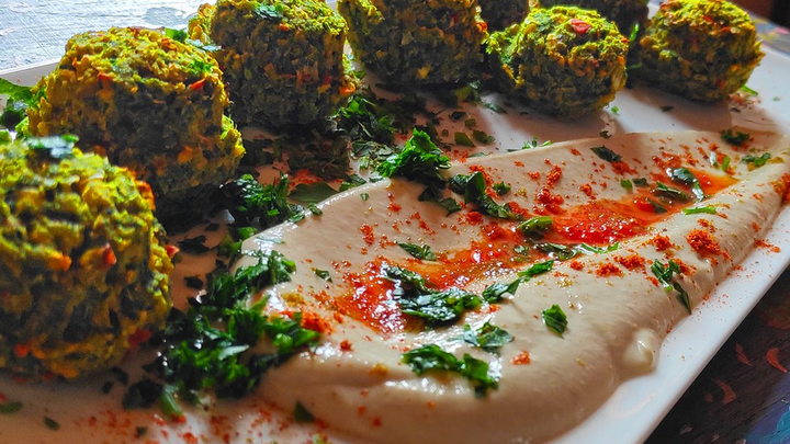 Hummus bar