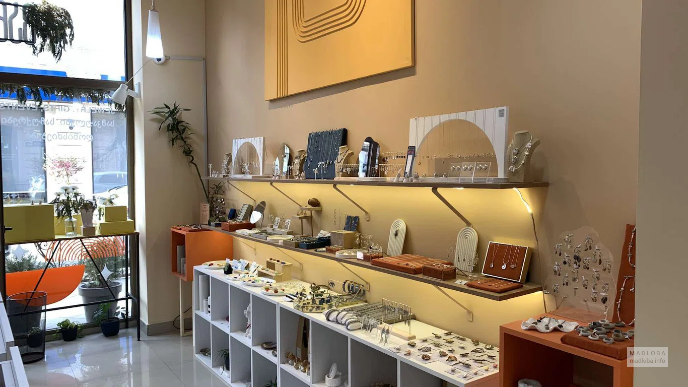 Vanateb Jewelry