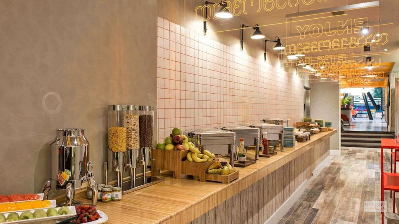 Стол самообслуживания Ibis Styles Tbilisi Center Грузия