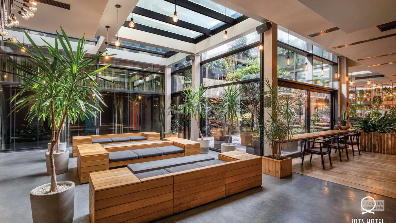 Отель "IOTA Hotel Tbilisi"