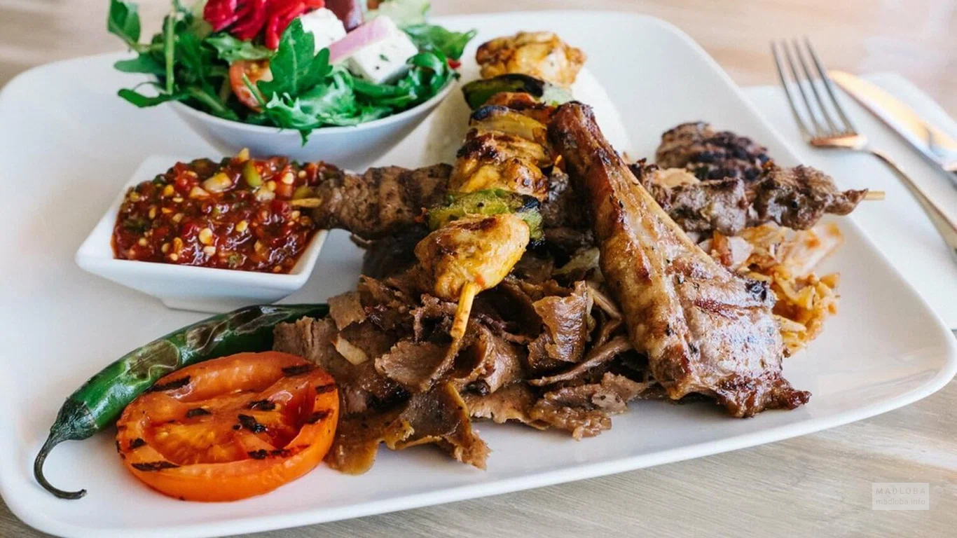 Блюдо из мяса в ресторане
