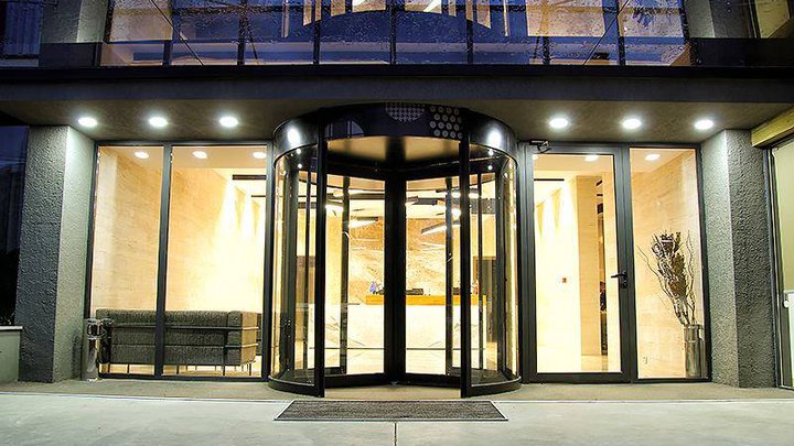Hotel Iveria Inn