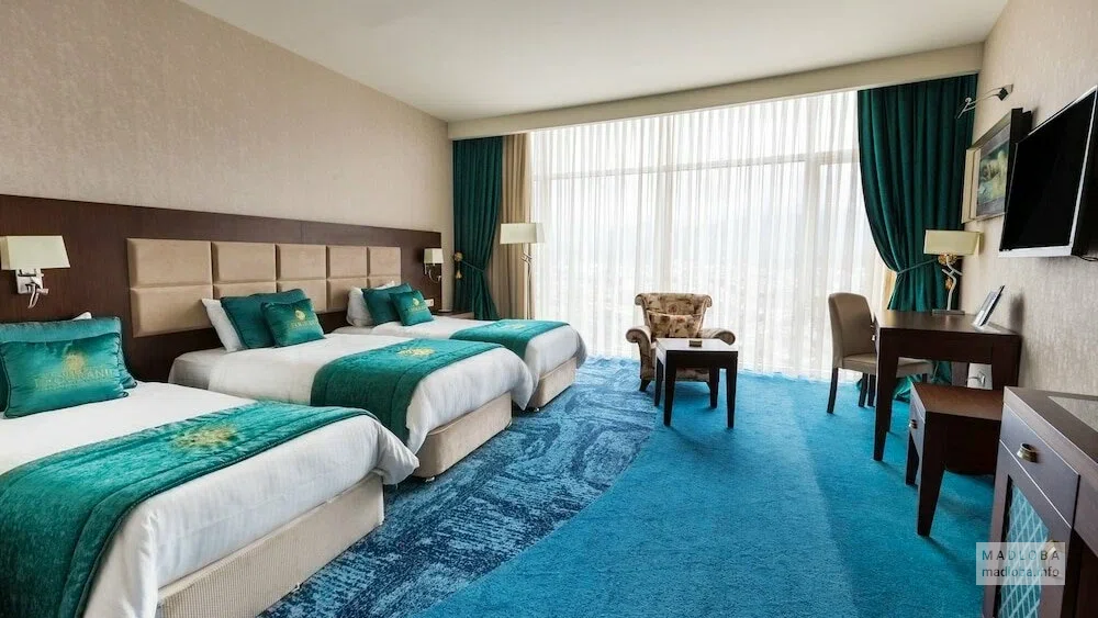 трехместный номер в JRW Welmond Hotel