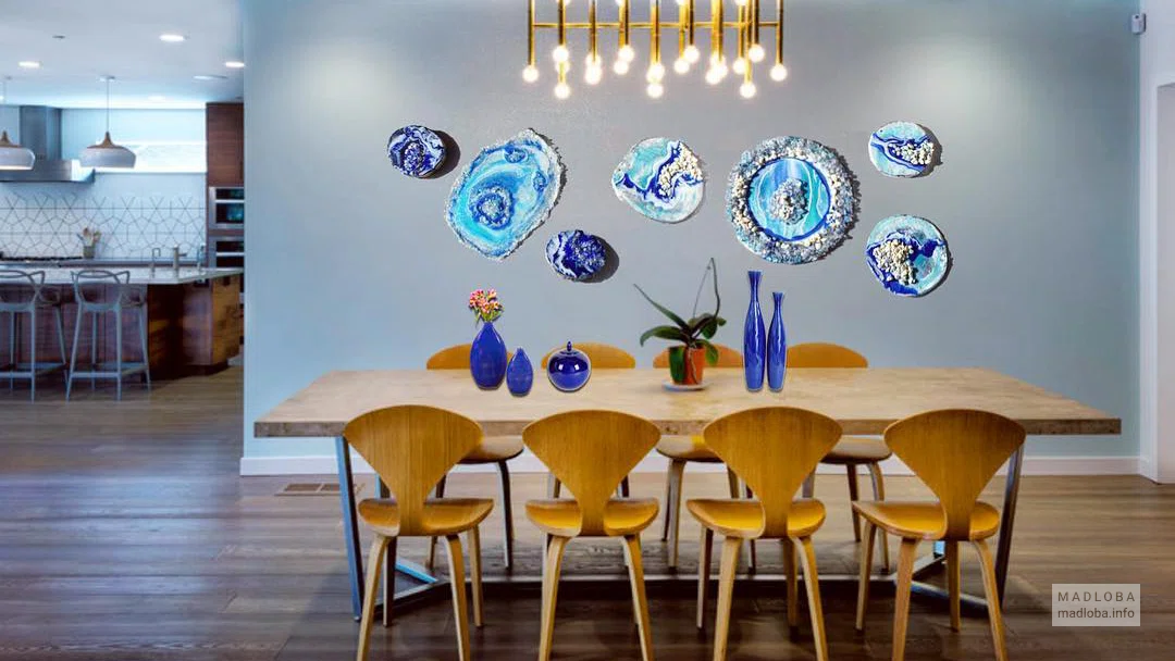 Интерьер столовой от студии дизайна KM Interior Design