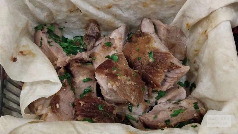 Мясо в лаваше