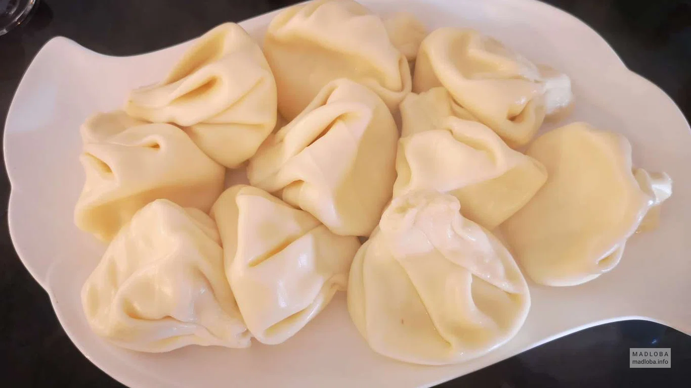 Хинкали из меню кафе Чвенебуреби