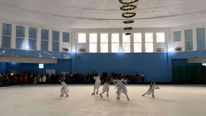 საციგურაო მოედანი მარინა ცერცვაძის სახელობის ფიგურულ ციგურების ცენტრში