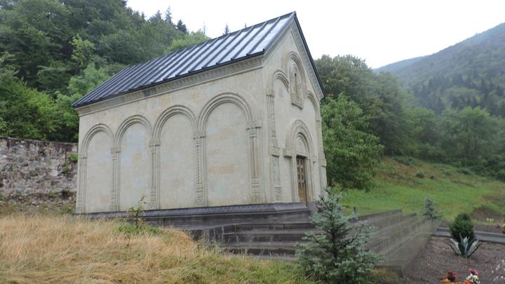 Кинцвиси - православный грузинский монастырь