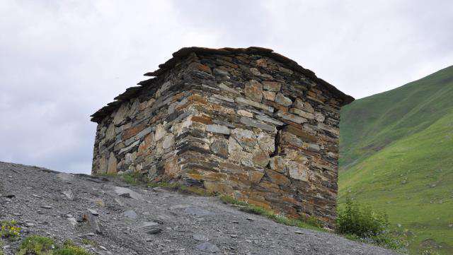 Chazhashi lower fortress complex
