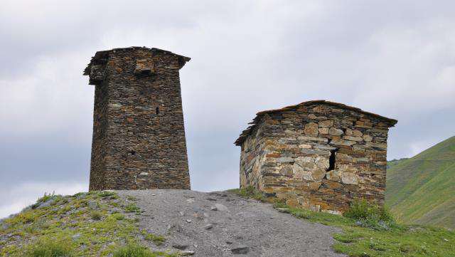 Chazhashi lower fortress complex