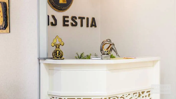 Ресепшен в косметологическом центре "ESTIA"