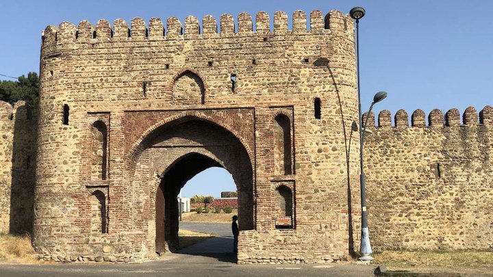 Palace of King Irakli II (Batonis-tsikhe)