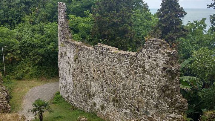 Petra Fortress (Tsikhisdziri village)
