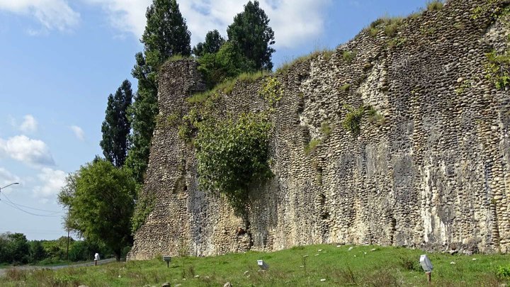 Ruhi Fortress