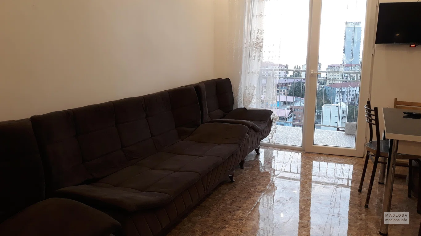 ბინა (ტბელ აბუსერიძის ქ. 5)