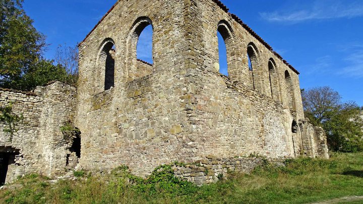 The fortified city of Kvetera