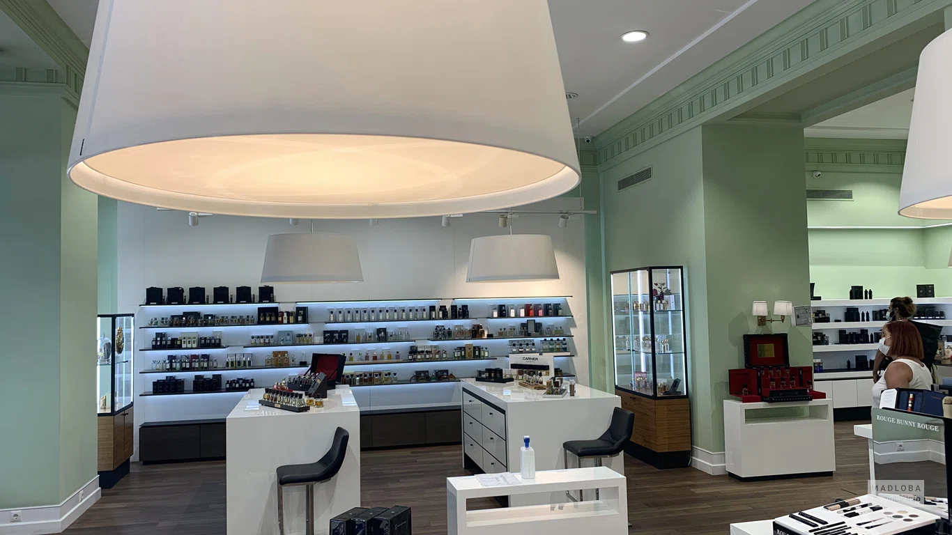 Интерьер магазина L`Arome Boutique
