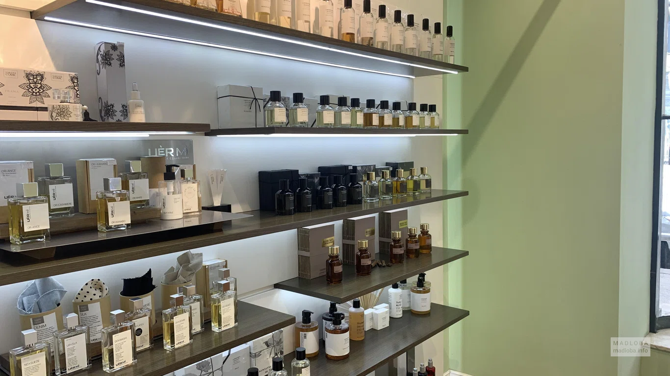 Свежие и пряные ароматы духов в L`Arome Boutique