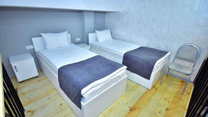 LIBERECO - Suit Apart Hotel