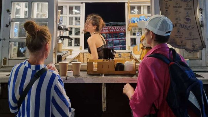 Lavazza возле дельфинария
