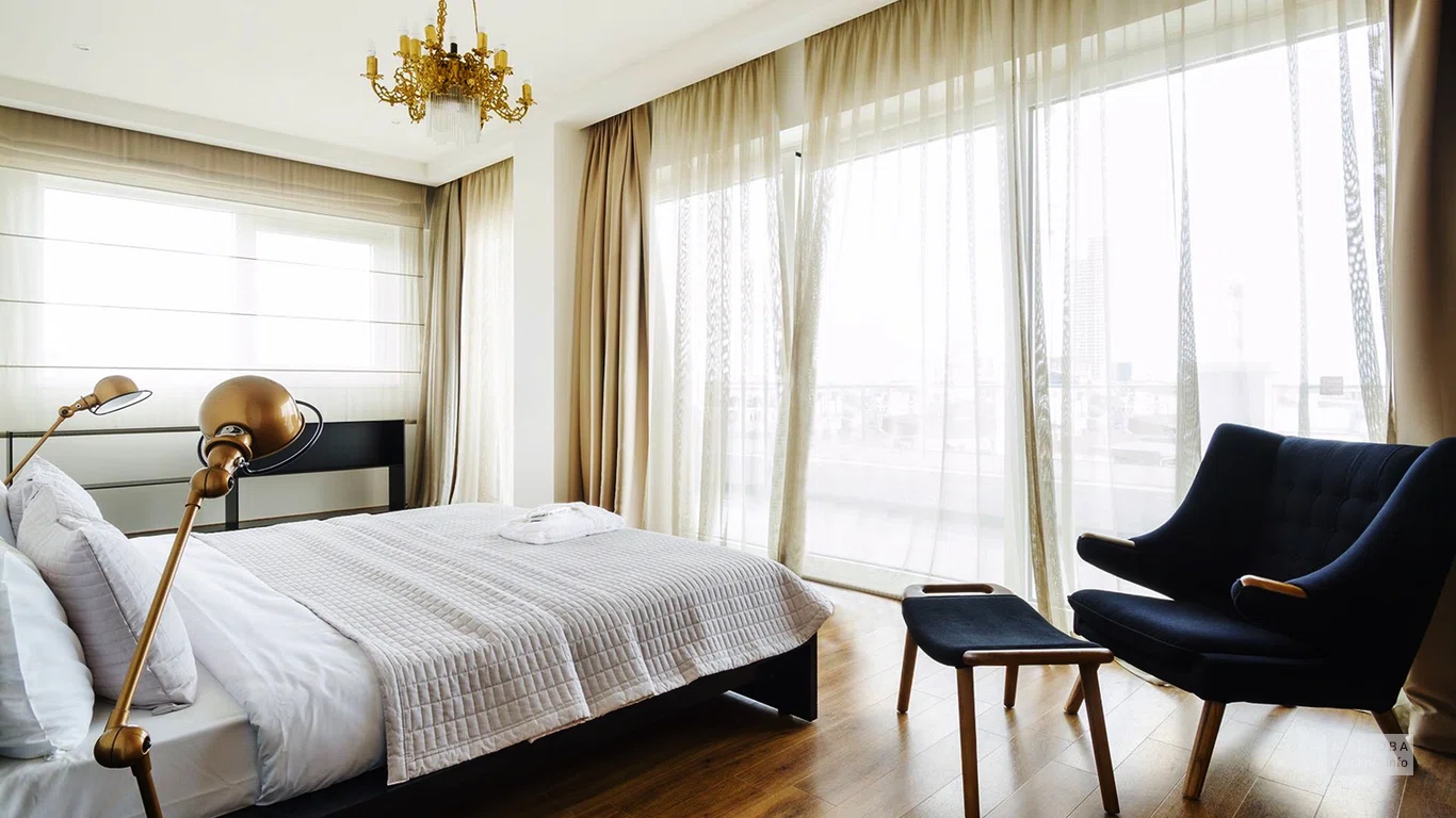 Bedroom at Le Port Apart Hotel