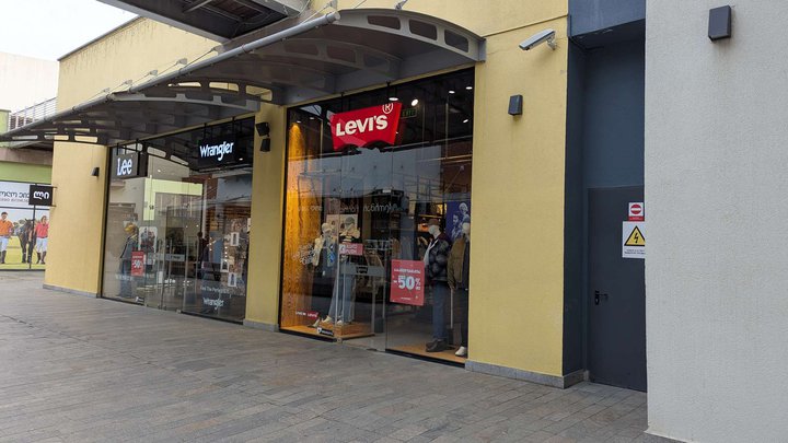 Levi's (ისთ ფოინთი)