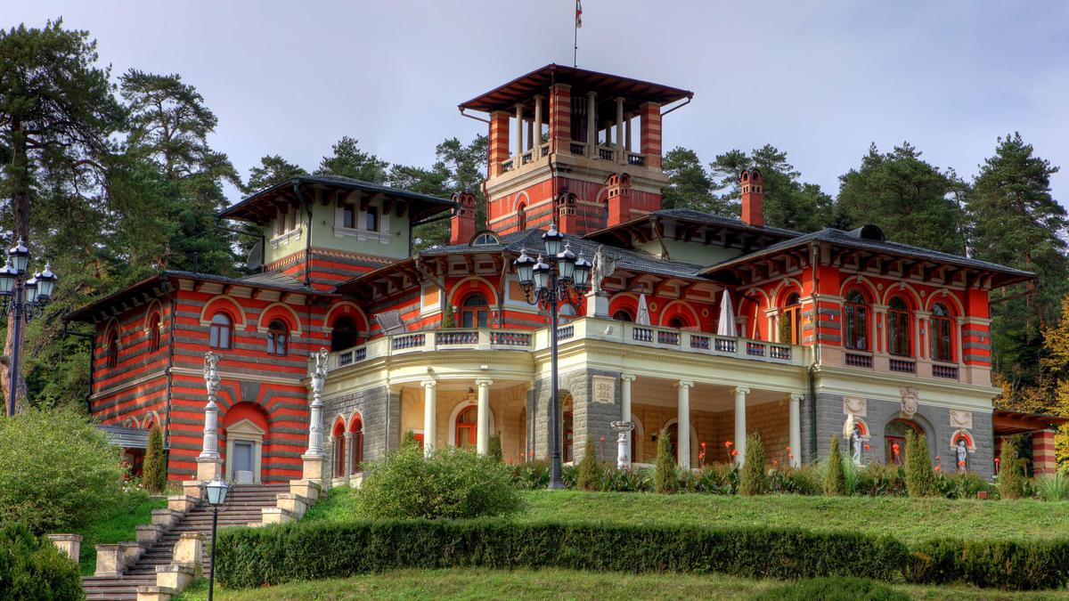 Дворец Романовых в Ликани