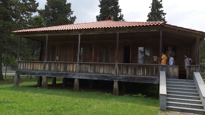 Likhauri-100.jpg