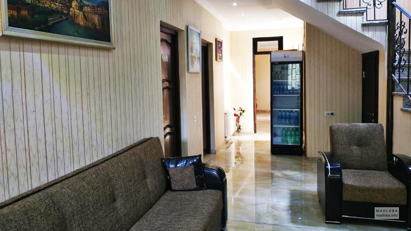 Холл в Lions Hotel в Грузии