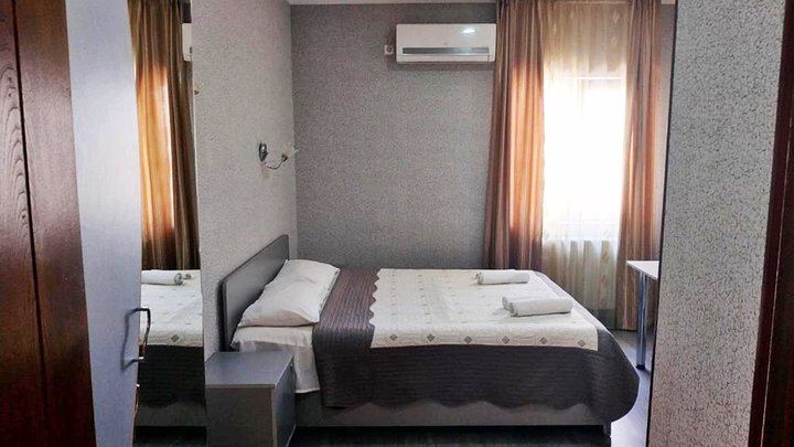 Hotel Lions