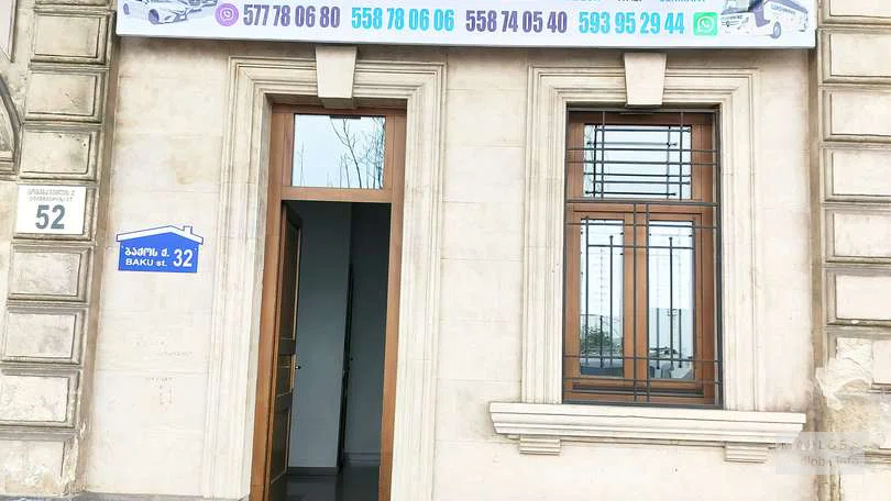Вход в офис компании"Luks Karadeniz Batumi"