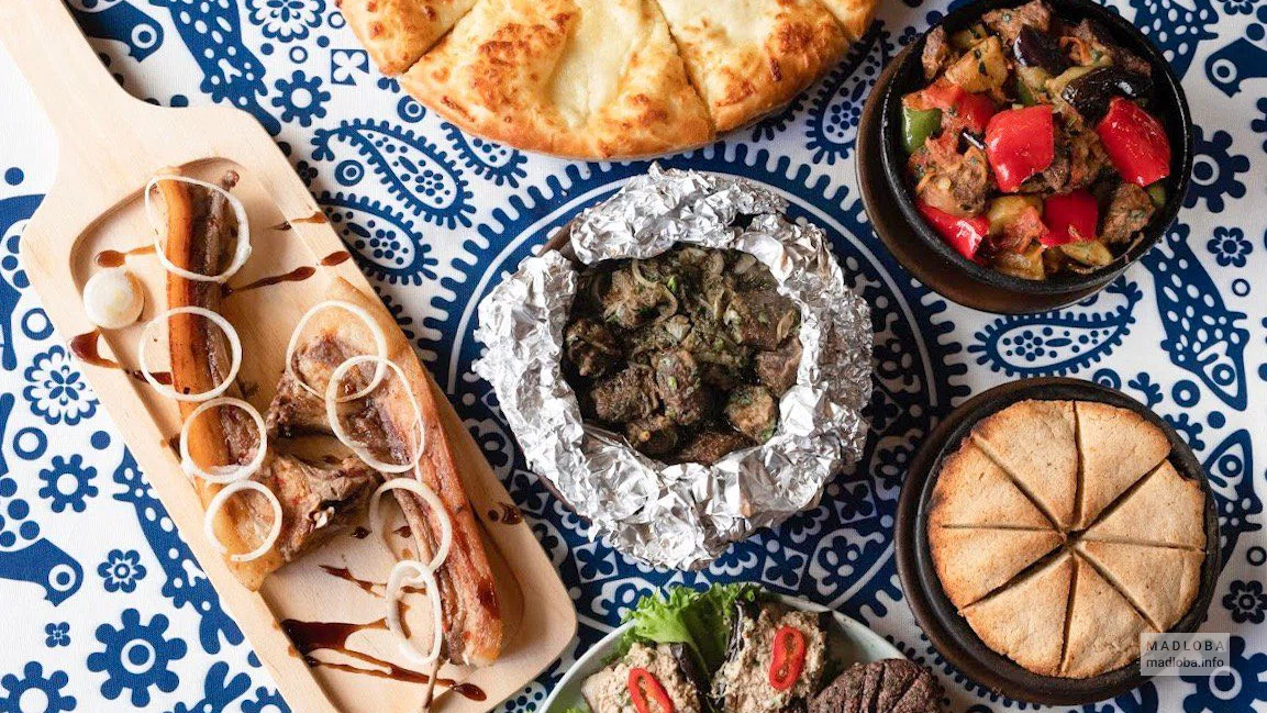 Блюда ресторанной кухни Лурджи Суфра