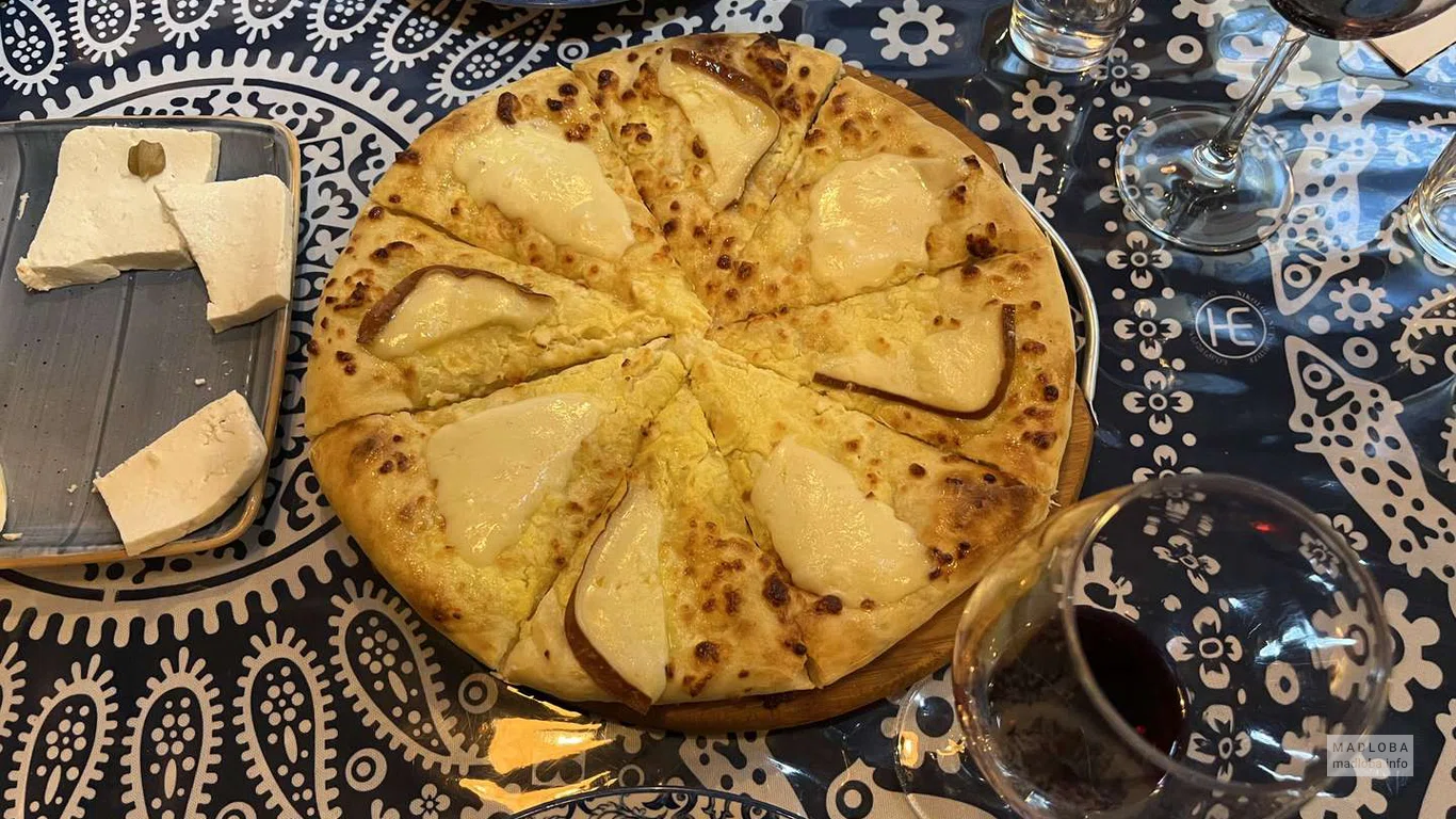 Хачапури с сыром