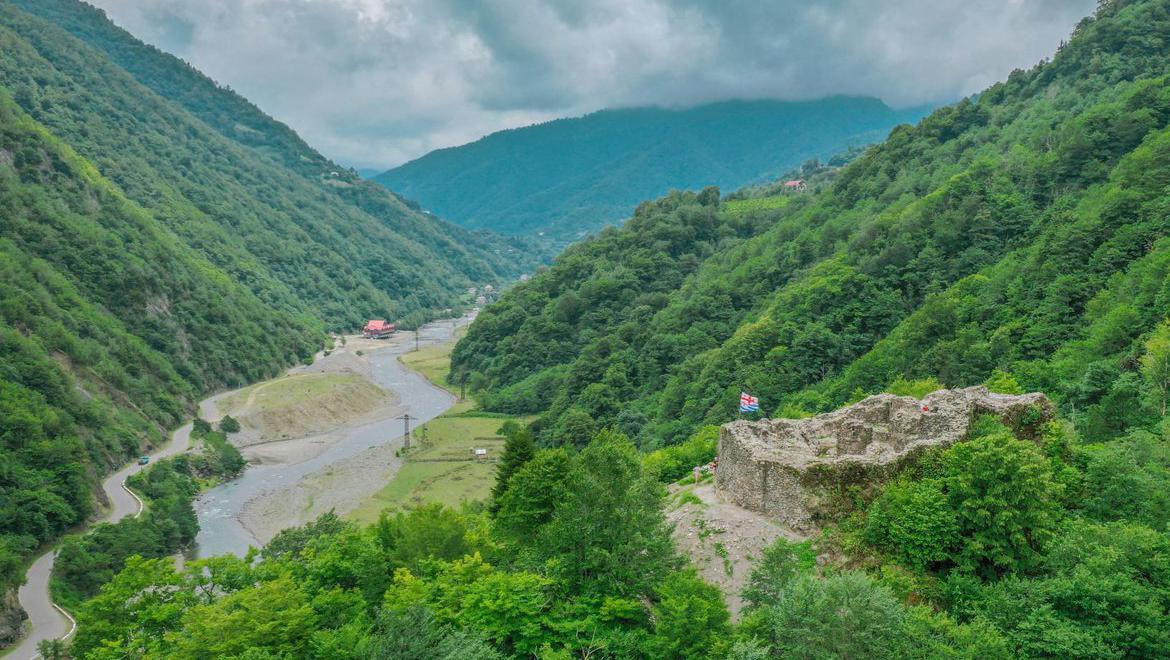 Вид на ущелье Мачахела