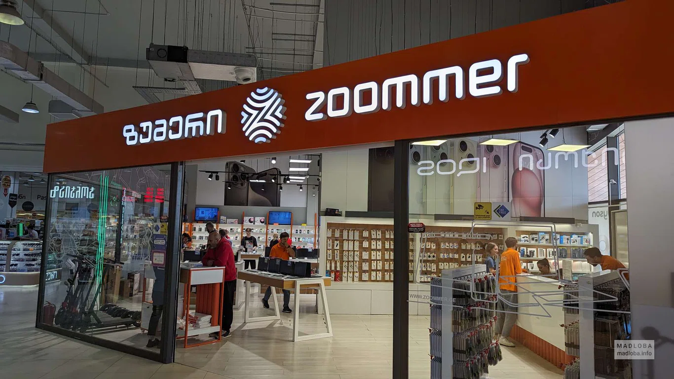 Магазин электроники "Zoommer" в торговом центре "Black Sea Mall"