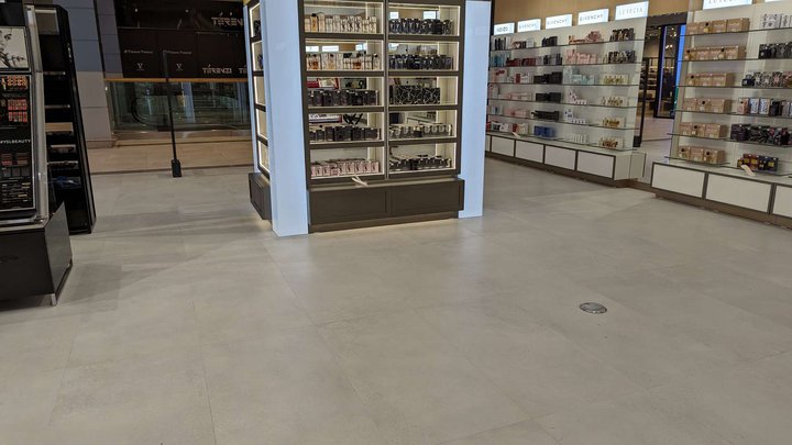 Lutecia (ТЦ "Grand Mall")