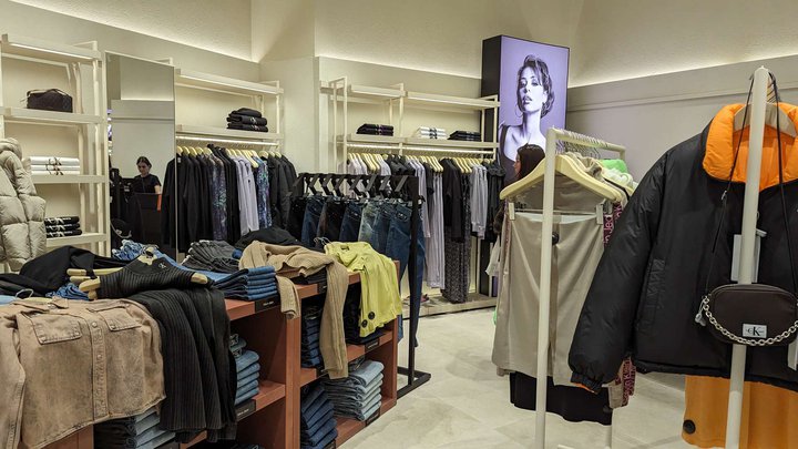 Calvin Klein Jeans (Grand Mall)