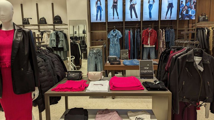 GUESS (Grand Mall)