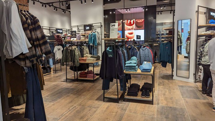 Lee & Wrangler (Grand Mall)