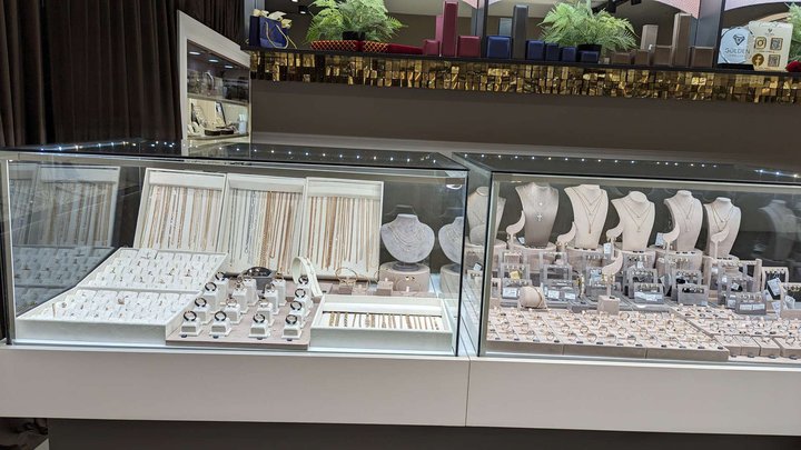 Golden (Batumi Mall)