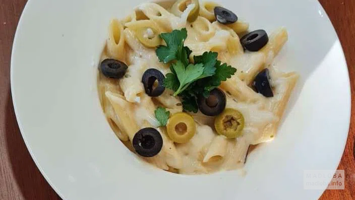 Макароны с сыром