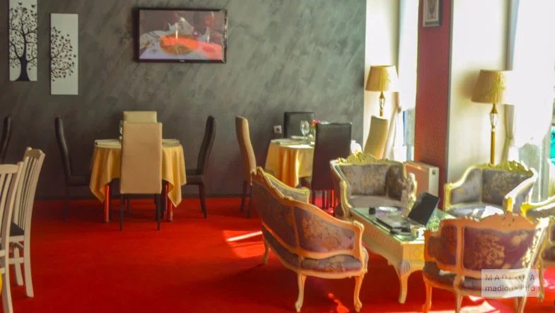 Интерьер Mais Bar & Restaurant