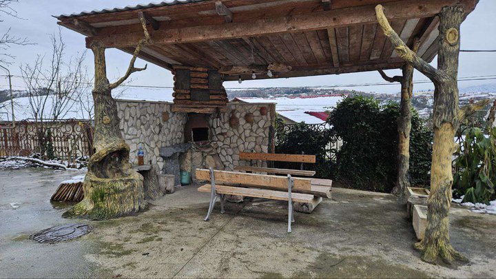 Mango's Guesthouse