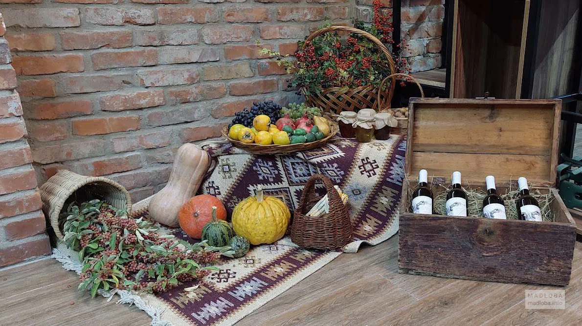 Mate's Wine Cellar — вино, чача и грузинская кухня в селе Баноиджа