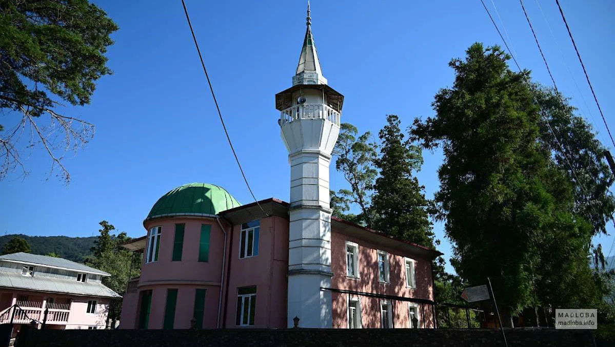 ხელვაჩაურის მეჩეთი