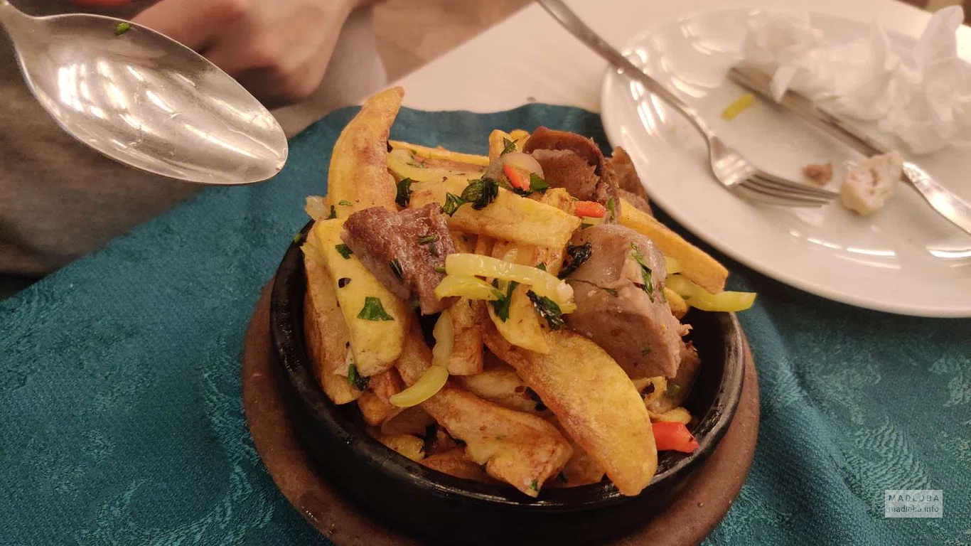 Картофель с мясом